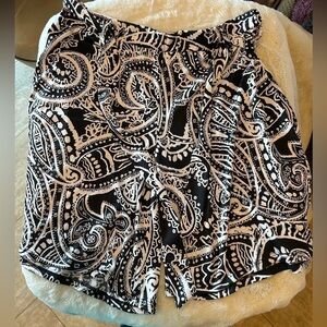 New Directions shorts. Size large